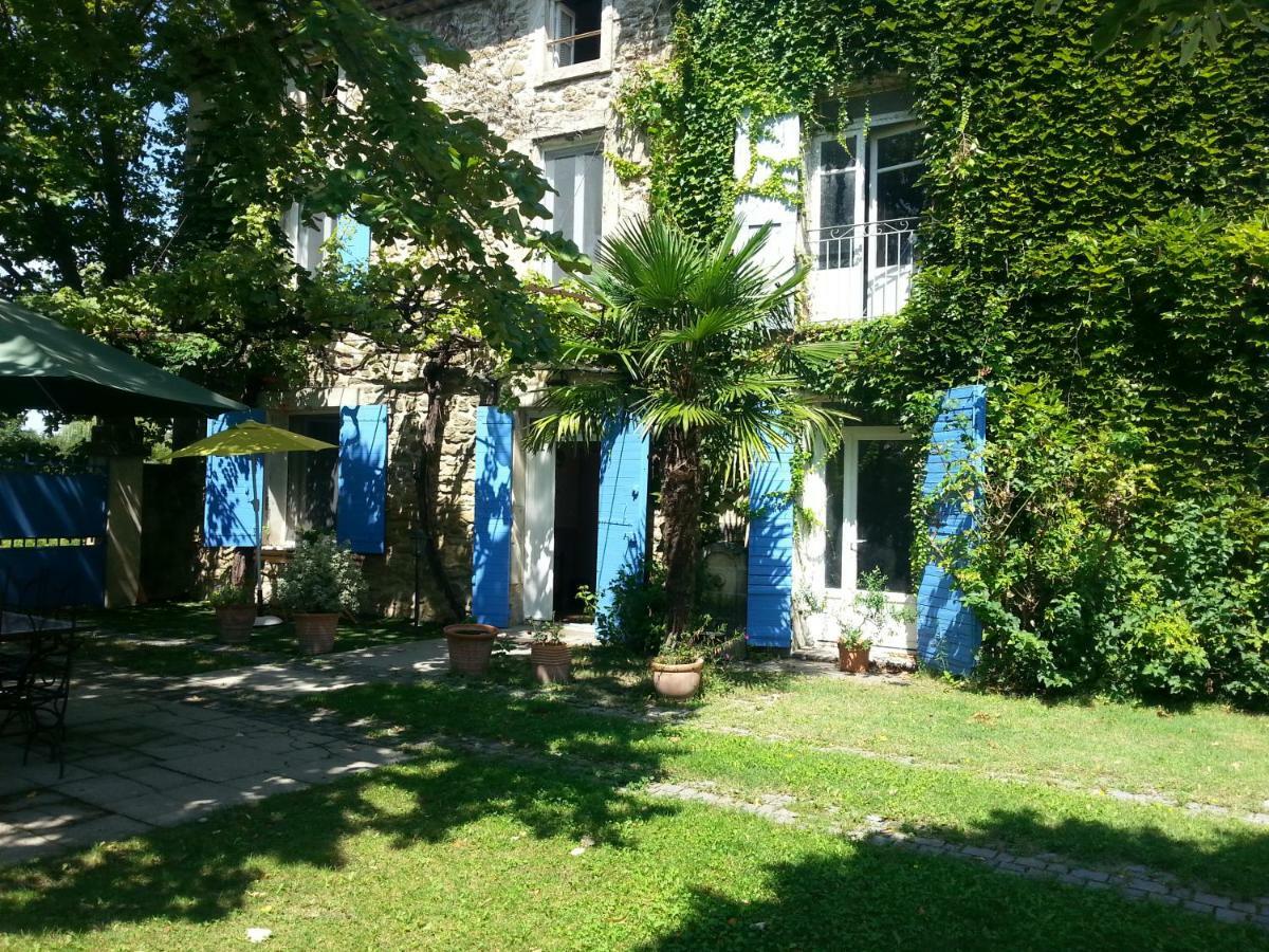 Le Mas Des Platanes Entraigues-sur-la-Sorgue Esterno foto